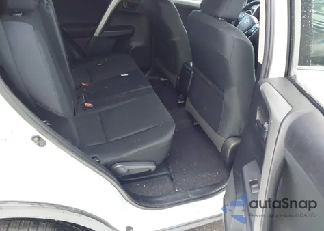 2017 Toyota Rav4 Le z USA, uszkodzony, nr VIN 2T3BFREV9HW567296